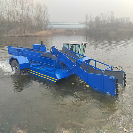 割草船在河道清洁中的优势——云昌机械